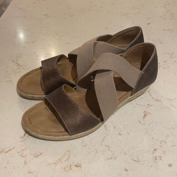 Comfortiva with Pillowtop espadrille strapped sandals SZ 8 - Picture 1 of 8